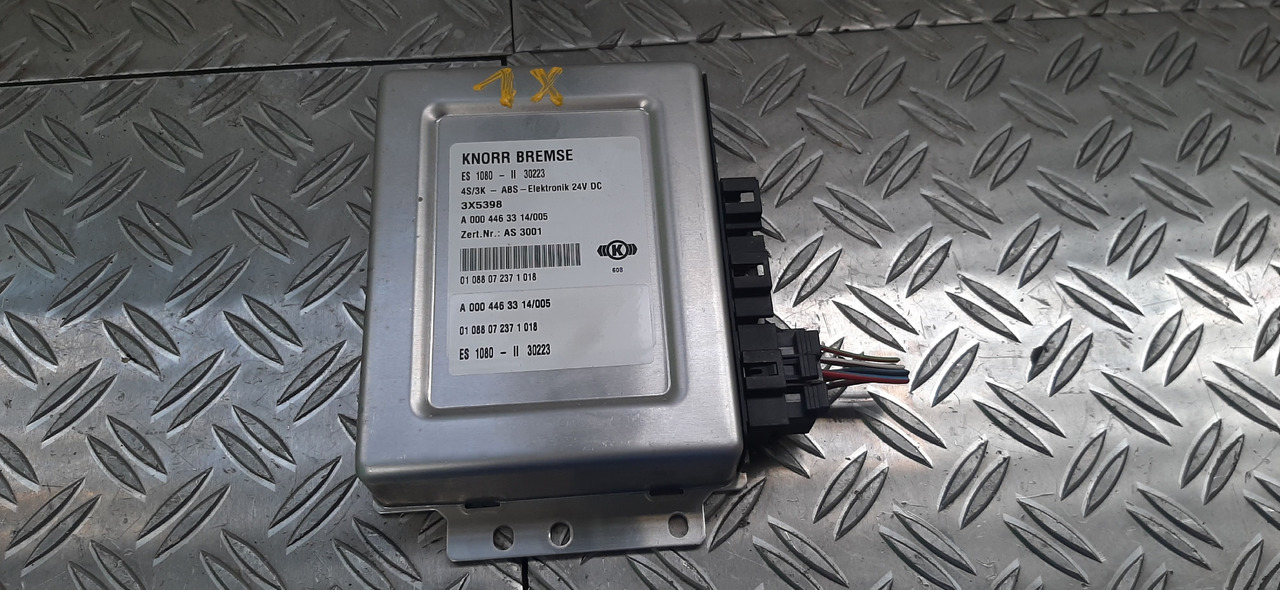 Gebrauchtes MB Atego, Knorr Bremse ABS Motorsteuergerät, Artikel - Nr. : A 000446 33 14 - Steuergerät für LKW: das Bild 1 Gebrauchtes MB Atego, Knorr Bremse ABS Motorsteuergerät, Artikel - Nr. : A 000446 33 14 - Steuergerät für LKW: das Bild 1