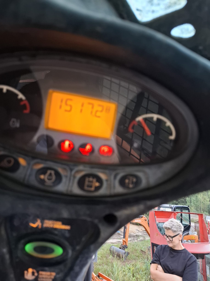 BOBCAT S450 - Kompaktlader: das Bild 4 BOBCAT S450 - Kompaktlader: das Bild 4