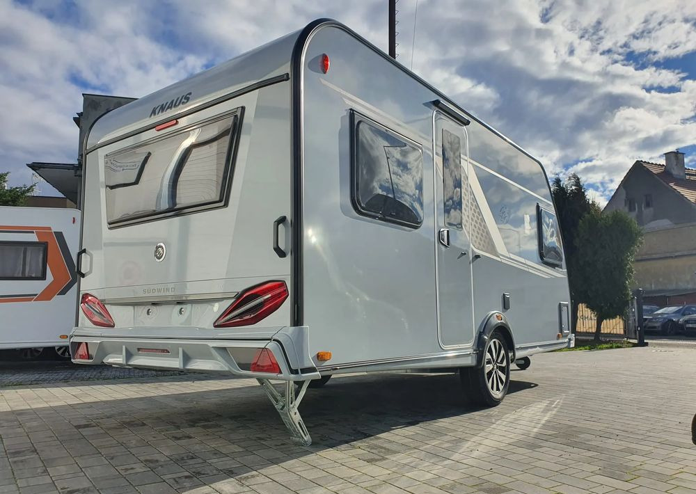 KNAUS SUDWIND 450 FU BLACK SELECTION - Wohnwagen: das Bild 5 KNAUS SUDWIND 450 FU BLACK SELECTION - Wohnwagen: das Bild 5