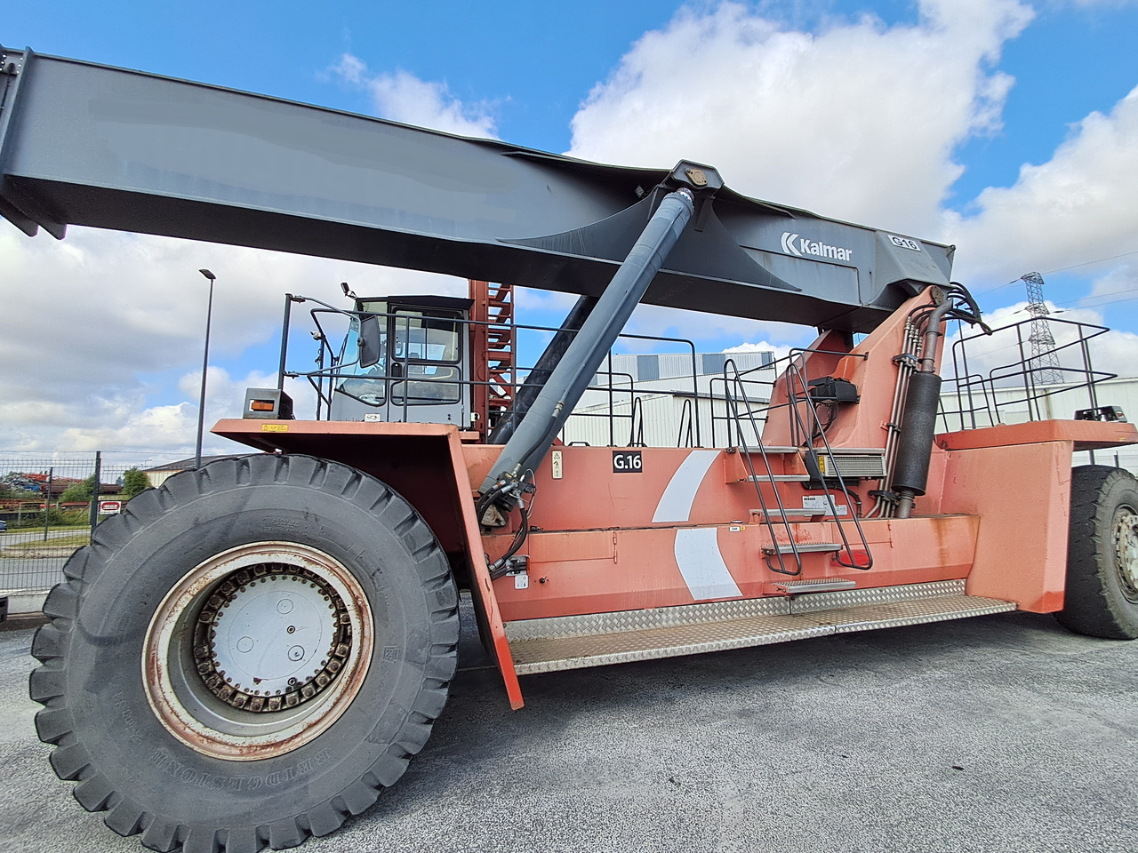 KALMAR DRD 450 80 S5XS - Reach stacker: das Bild 4 KALMAR DRD 450 80 S5XS - Reach stacker: das Bild 4