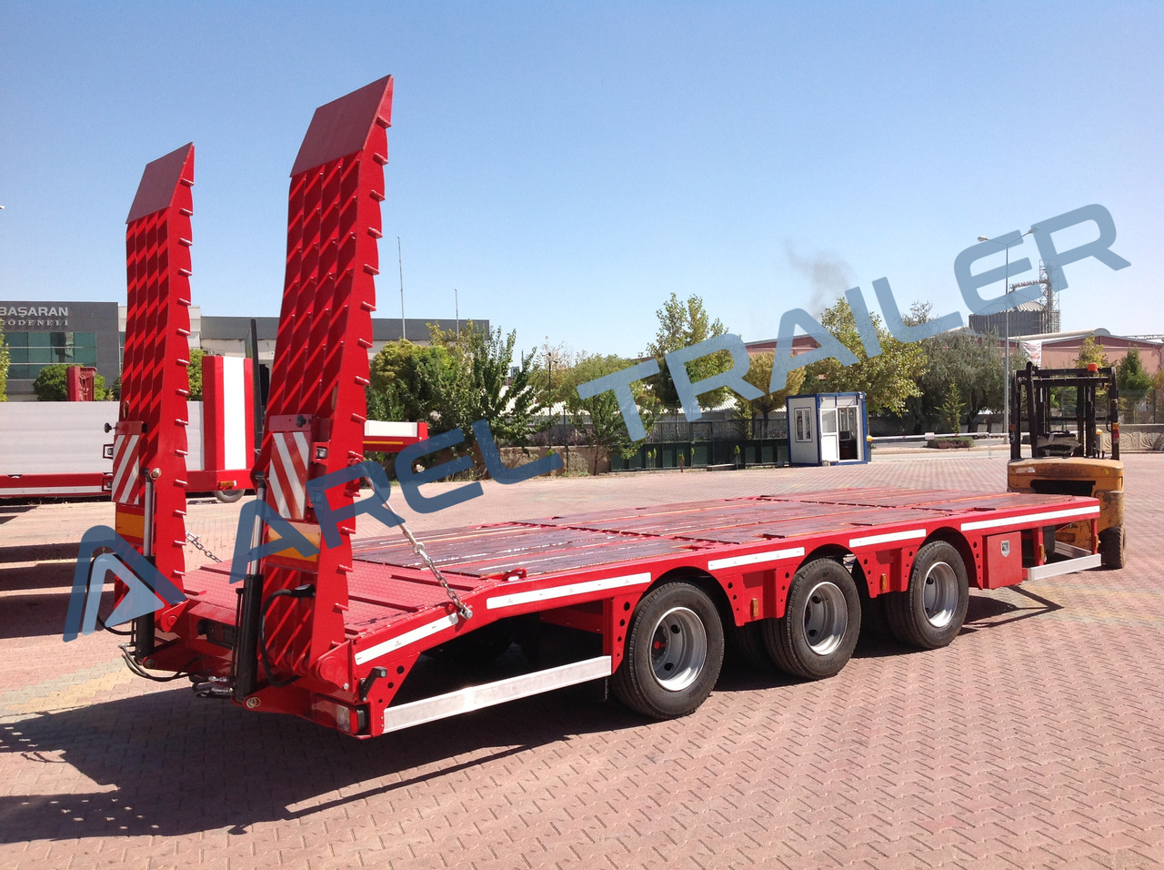 AREL TRAILER 3 AXLE TRIDEM CENTRE AXLE REMORQUE DRAWBAR - Tieflader Anhänger: das Bild 4 AREL TRAILER 3 AXLE TRIDEM CENTRE AXLE REMORQUE DRAWBAR - Tieflader Anhänger: das Bild 4