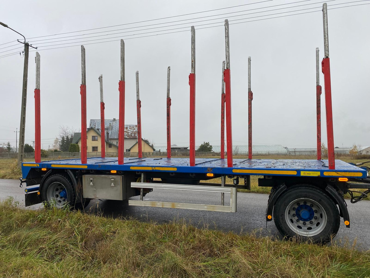 PRZYCZEPA MIELKE WAREN - Holzanhänger: das Bild 4 PRZYCZEPA MIELKE WAREN - Holzanhänger: das Bild 4