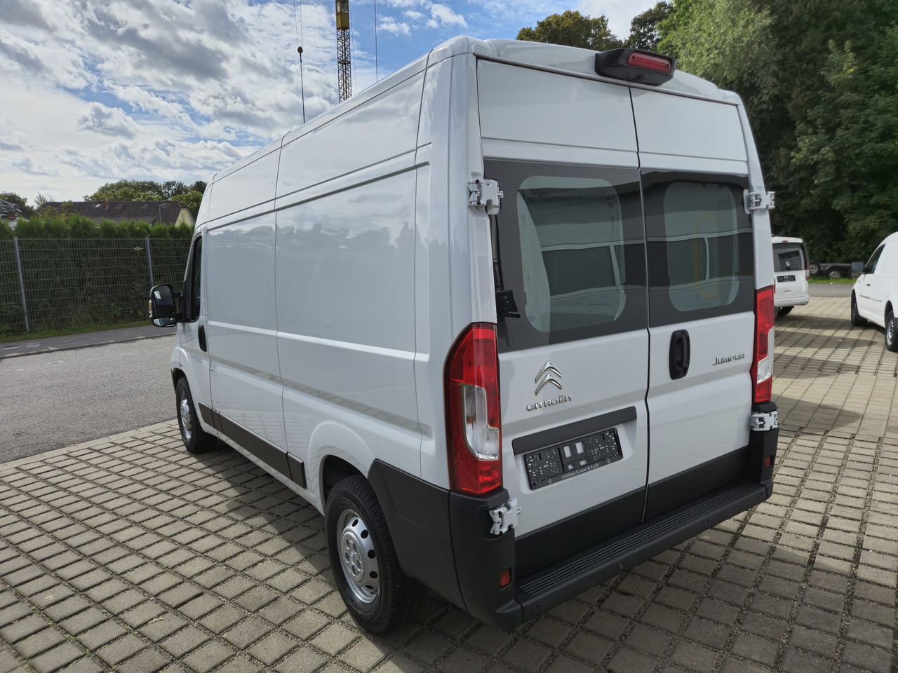 Citroën Jumper 35 L2H2 AppleCarplay/Klima/Kamera/uvm. - Kastenwagen: das Bild 5 Citroën Jumper 35 L2H2 AppleCarplay/Klima/Kamera/uvm. - Kastenwagen: das Bild 5