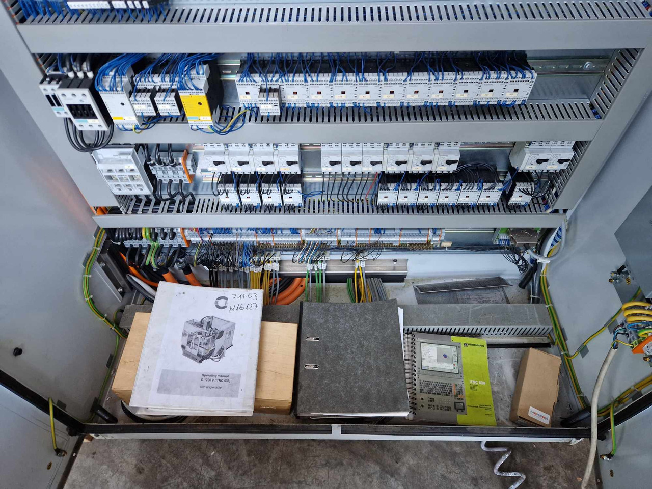 CNC-Bearbeitungszentrum HERMLE C 1200: das Bild 6 CNC-Bearbeitungszentrum HERMLE C 1200: das Bild 6