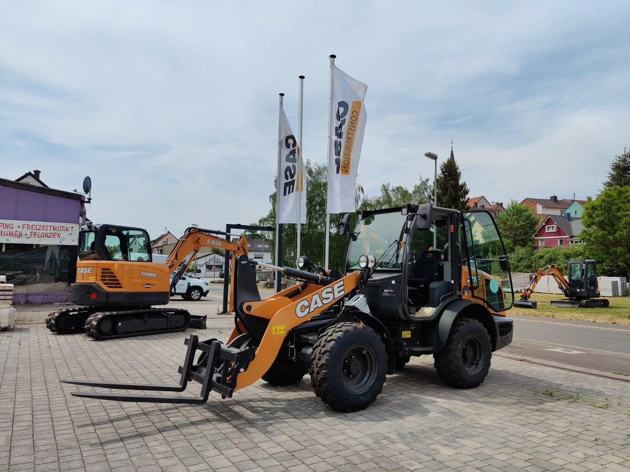 Case 021F STD ZB Radlader*AHK*Deluxe Kabine Radlader ZB mit Schaufel und Gabel Klima HZG Arbeitsscheinwerfer 2.hydraul.Zusatzkreis - Radlader: das Bild 1 Case 021F STD ZB Radlader*AHK*Deluxe Kabine Radlader ZB mit Schaufel und Gabel Klima HZG Arbeitsscheinwerfer 2.hydraul.Zusatzkreis - Radlader: das Bild 1