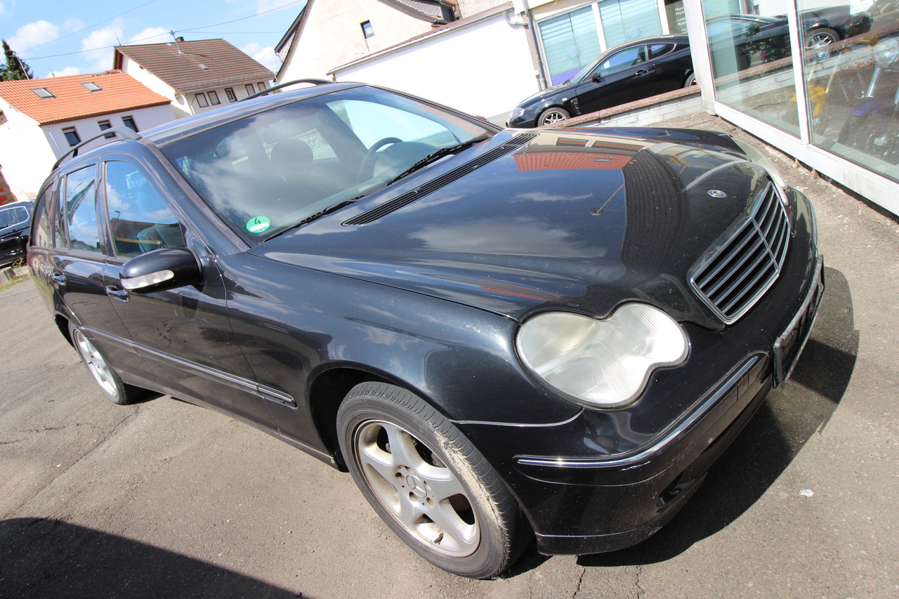 Mercedes-Benz C 220 T CDI Bastlerfahrzeug - Kombi: das Bild 2 Mercedes-Benz C 220 T CDI Bastlerfahrzeug - Kombi: das Bild 2