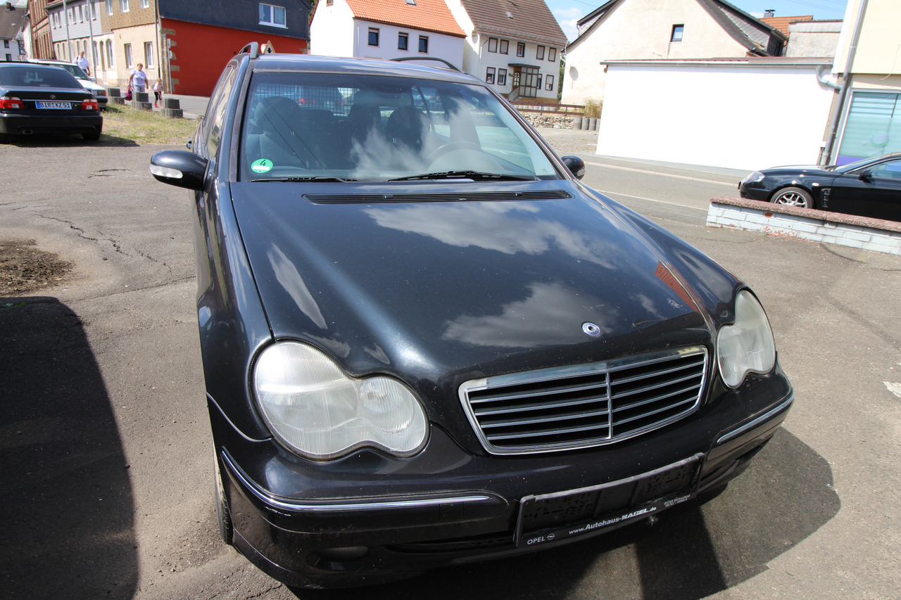 Mercedes-Benz C 220 T CDI Bastlerfahrzeug - Kombi: das Bild 1 Mercedes-Benz C 220 T CDI Bastlerfahrzeug - Kombi: das Bild 1