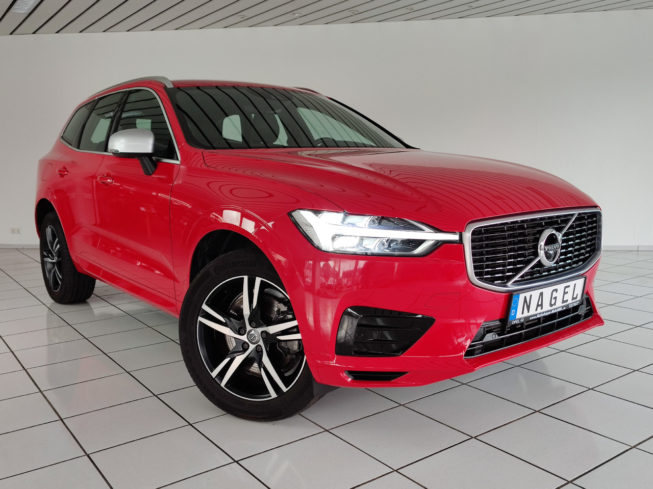 Volvo XC60 R Design AWD 228kW 360°Kam Pano Head-Up CD Apple - SUV/ Geländewagen: das Bild 3 Volvo XC60 R Design AWD 228kW 360°Kam Pano Head-Up CD Apple - SUV/ Geländewagen: das Bild 3