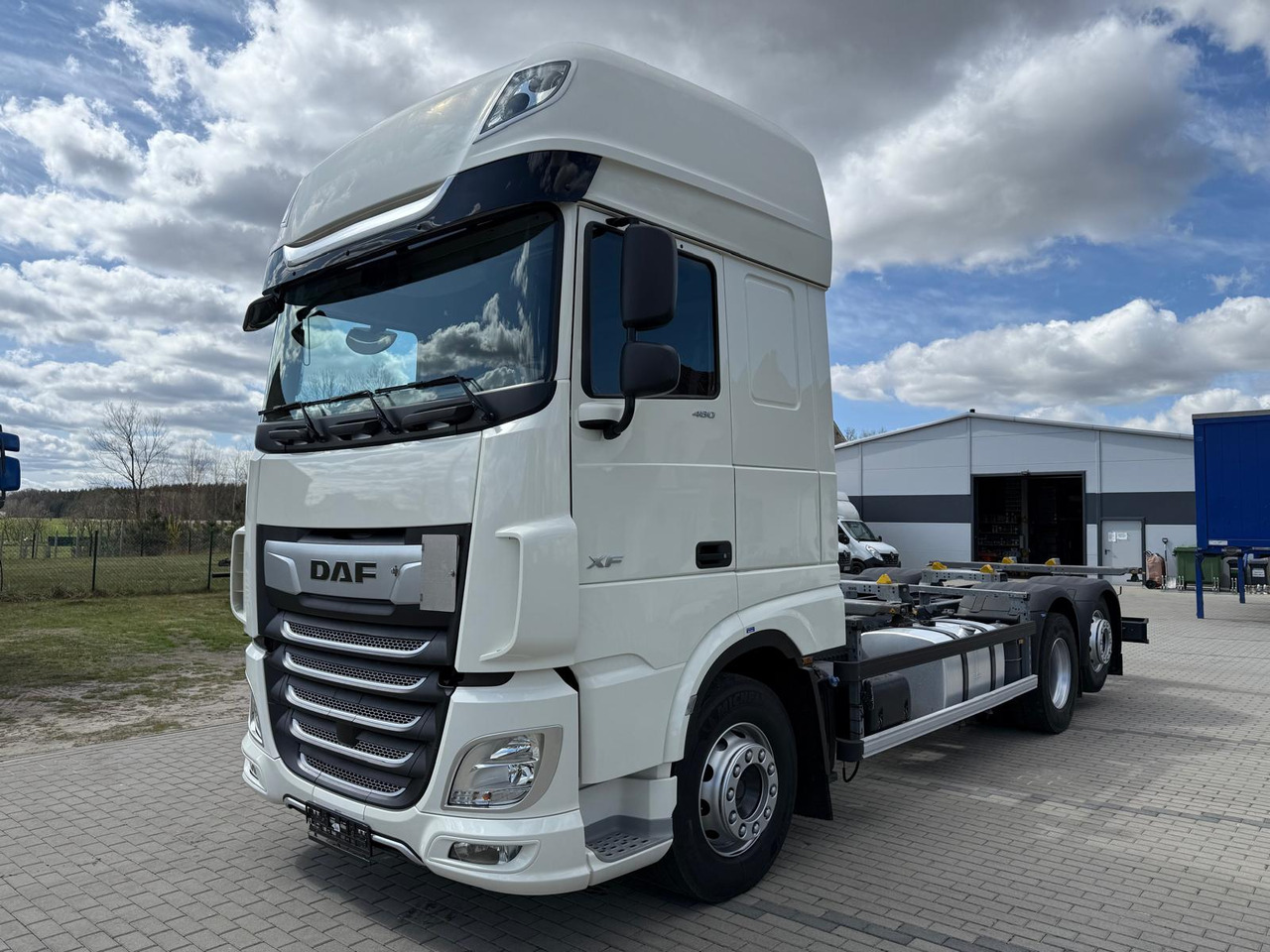DAF XF 480 - Containerwagen/ Wechselfahrgestell LKW: das Bild 1 DAF XF 480 - Containerwagen/ Wechselfahrgestell LKW: das Bild 1
