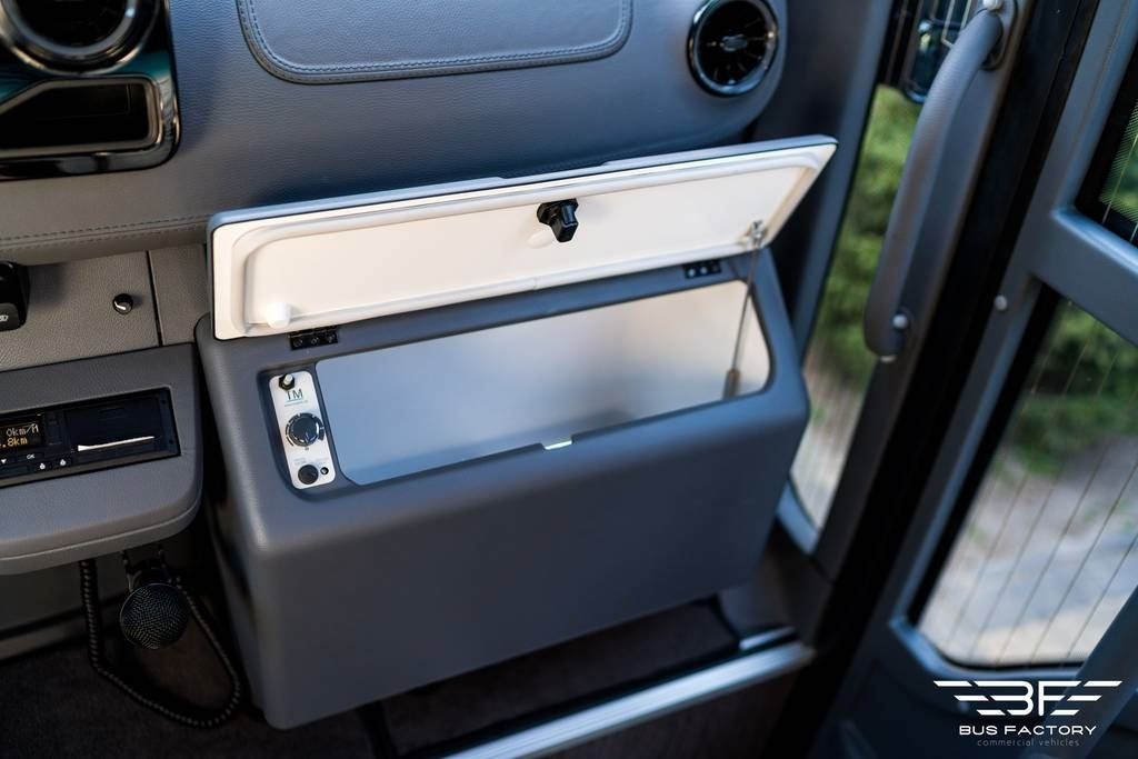 Kleinbus, Personentransporter Mercedes-Benz Sprinter 519 XXL, Luxury Line 16+1 !!: das Bild 11