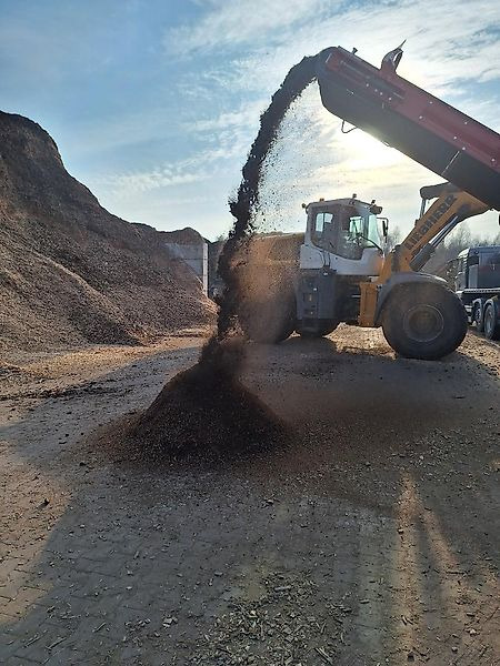 Alzinger Maschinenbau Lepton 5100 przesiewacz gwiazdowy, sortownik do biomasy drzewnej - Siebmaschine, Forstmaschine: das Bild 2 Alzinger Maschinenbau Lepton 5100 przesiewacz gwiazdowy, sortownik do biomasy drzewnej - Siebmaschine, Forstmaschine: das Bild 2