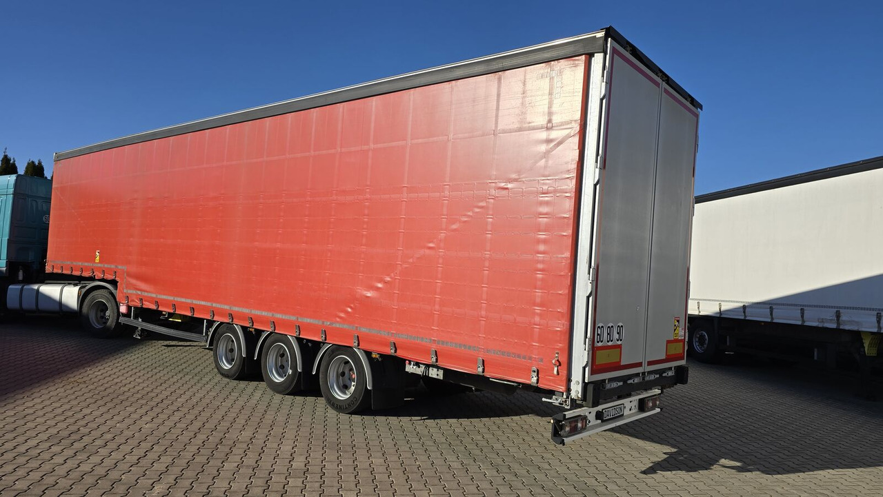 System Trailers - Planenauflieger: das Bild 4 System Trailers - Planenauflieger: das Bild 4
