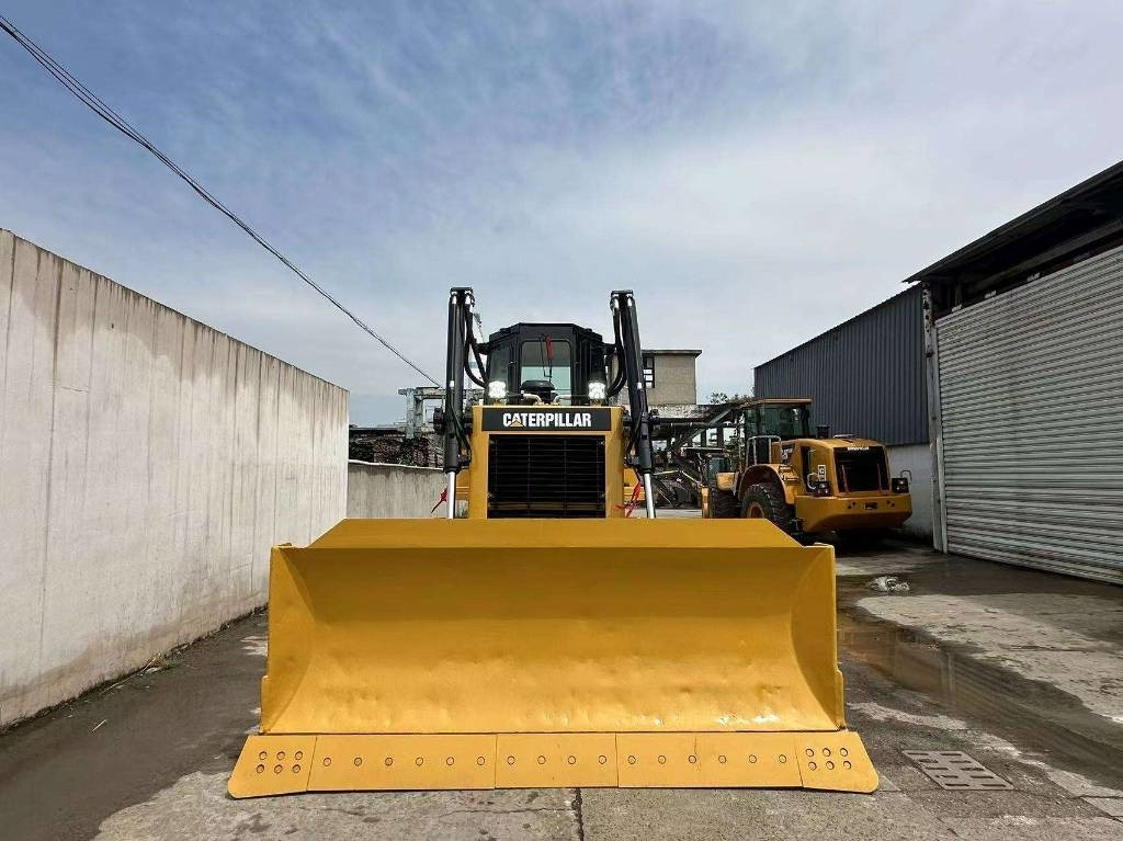 CAT D 6 R - Bulldozer: das Bild 2 CAT D 6 R - Bulldozer: das Bild 2