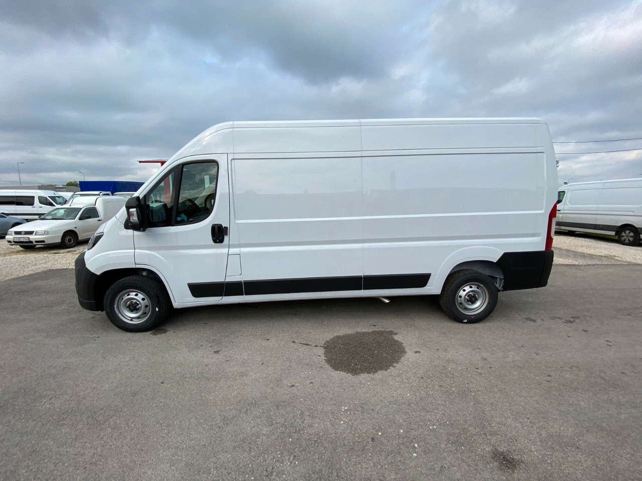 Citroën Jumper Kasten Hochraum 35 L3H2 BlueHDi 140 - Kastenwagen: das Bild 3 Citroën Jumper Kasten Hochraum 35 L3H2 BlueHDi 140 - Kastenwagen: das Bild 3