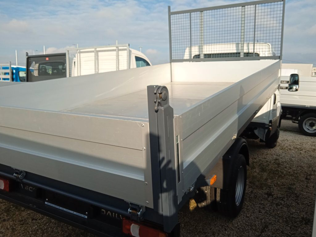 Iveco Daily 35C18H Dreiseitenkipper Iveco Daily 35C18H Dreiseitenkipper - Kipper Transporter: das Bild 2 Iveco Daily 35C18H Dreiseitenkipper Iveco Daily 35C18H Dreiseitenkipper - Kipper Transporter: das Bild 2