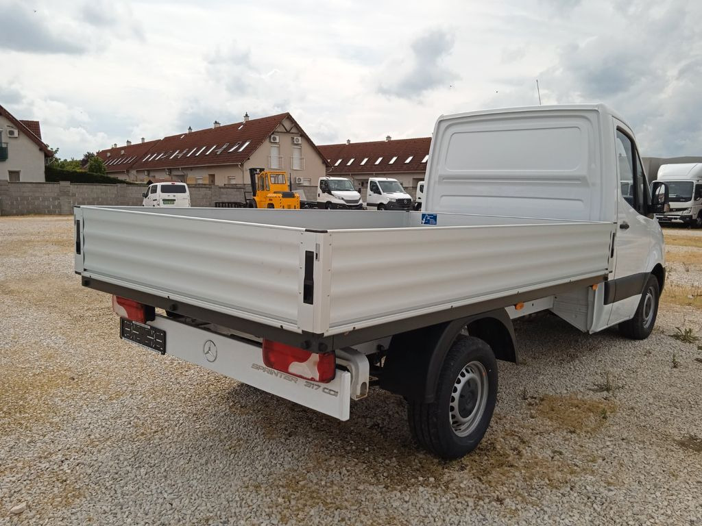 Mercedes-Benz 317 CDI RWD L2 Pritche 3665mm SOFORT Mercedes-Benz 317 CDI RWD L2 Pritche 3665mm SOFORT - Pritsche Transporter: das Bild 3 Mercedes-Benz 317 CDI RWD L2 Pritche 3665mm SOFORT Mercedes-Benz 317 CDI RWD L2 Pritche 3665mm SOFORT - Pritsche Transporter: das Bild 3