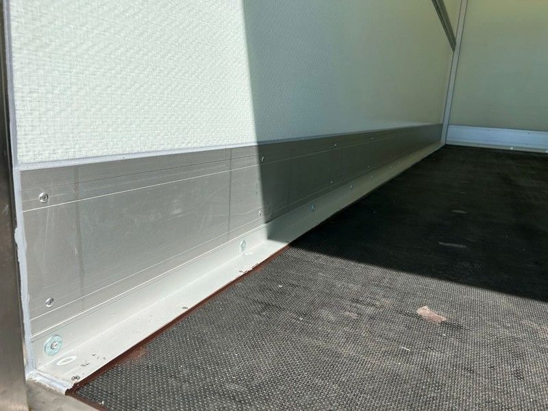 Volkswagen Crafter Koffer - Koffer Transporter: das Bild 3 Volkswagen Crafter Koffer - Koffer Transporter: das Bild 3