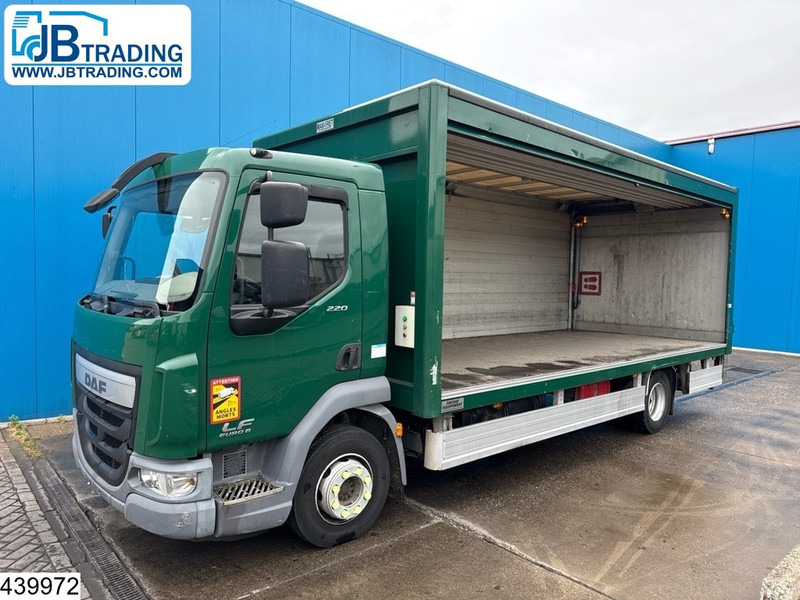 DAF LF 220 EURO 6, Manual, Palfinger - Koffer LKW: das Bild 1 DAF LF 220 EURO 6, Manual, Palfinger - Koffer LKW: das Bild 1