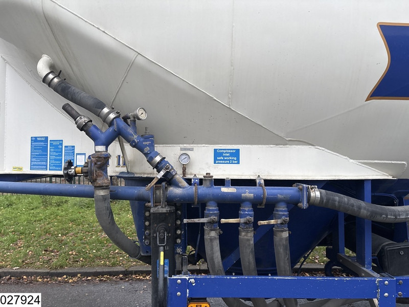 Feldbinder Silo 40.000 Liter - Tankauflieger: das Bild 4 Feldbinder Silo 40.000 Liter - Tankauflieger: das Bild 4