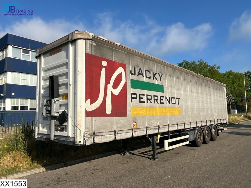 Fruehauf Tautliner - Planenauflieger: das Bild 1 Fruehauf Tautliner - Planenauflieger: das Bild 1