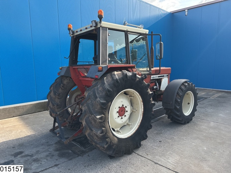 International 955A 4x4, Manual, 67 KW - Traktor: das Bild 2 International 955A 4x4, Manual, 67 KW - Traktor: das Bild 2