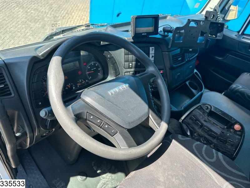 Iveco Trakker 360 6X4, EURO 6, Palfinger, Remote - Pritsche LKW, Autokran: das Bild 5 Iveco Trakker 360 6X4, EURO 6, Palfinger, Remote - Pritsche LKW, Autokran: das Bild 5
