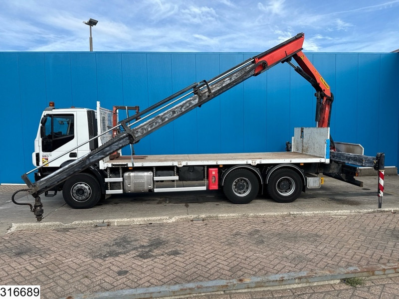 Iveco Trakker 360 6x4, EURO 6, Palfinger, Remote - Pritsche LKW, Autokran: das Bild 3 Iveco Trakker 360 6x4, EURO 6, Palfinger, Remote - Pritsche LKW, Autokran: das Bild 3