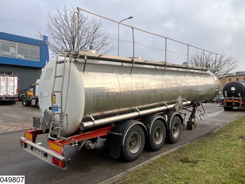 Magyar Chemie 32.550 Liter, 1 Comp. - Tankauflieger: das Bild 2 Magyar Chemie 32.550 Liter, 1 Comp. - Tankauflieger: das Bild 2