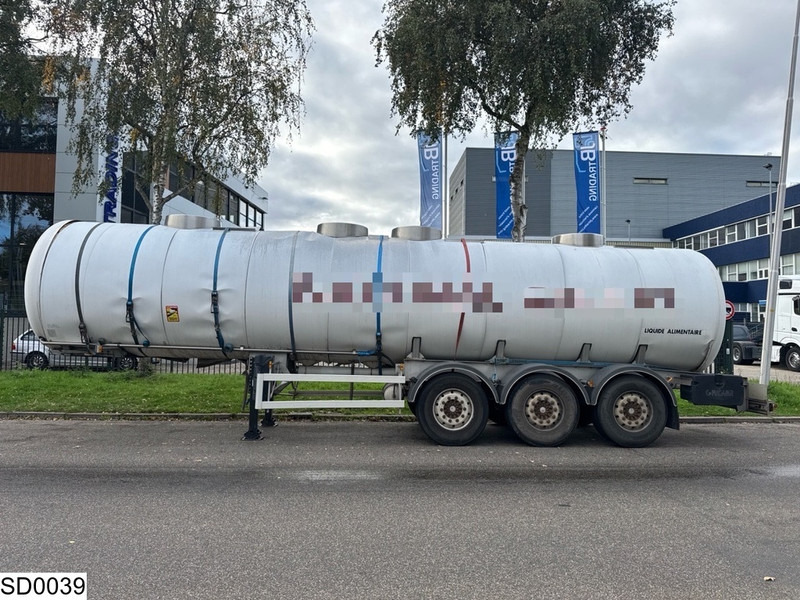 Magyar Chemie 32000 Liter - Tankauflieger: das Bild 2 Magyar Chemie 32000 Liter - Tankauflieger: das Bild 2