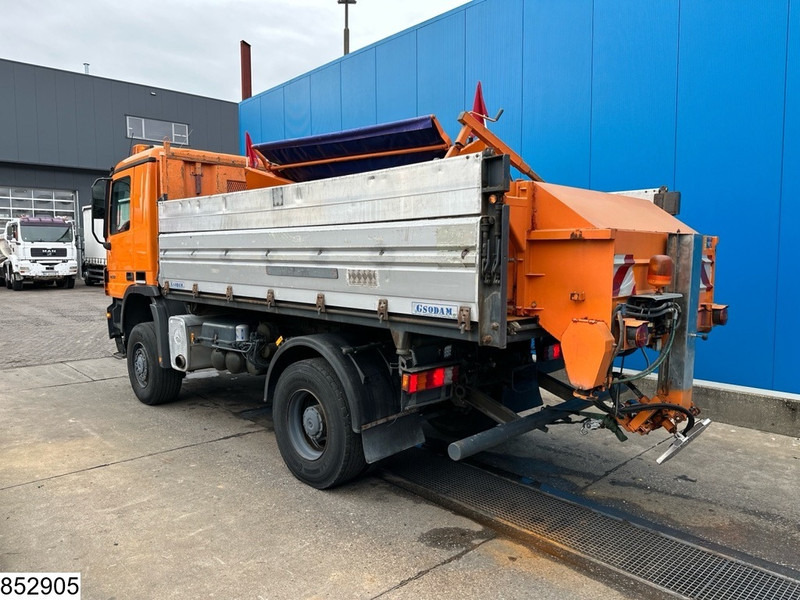 Mercedes-Benz Actros 1832 4X4, Grit spreader, Snow plough, Tipper - Kipper: das Bild 2 Mercedes-Benz Actros 1832 4X4, Grit spreader, Snow plough, Tipper - Kipper: das Bild 2