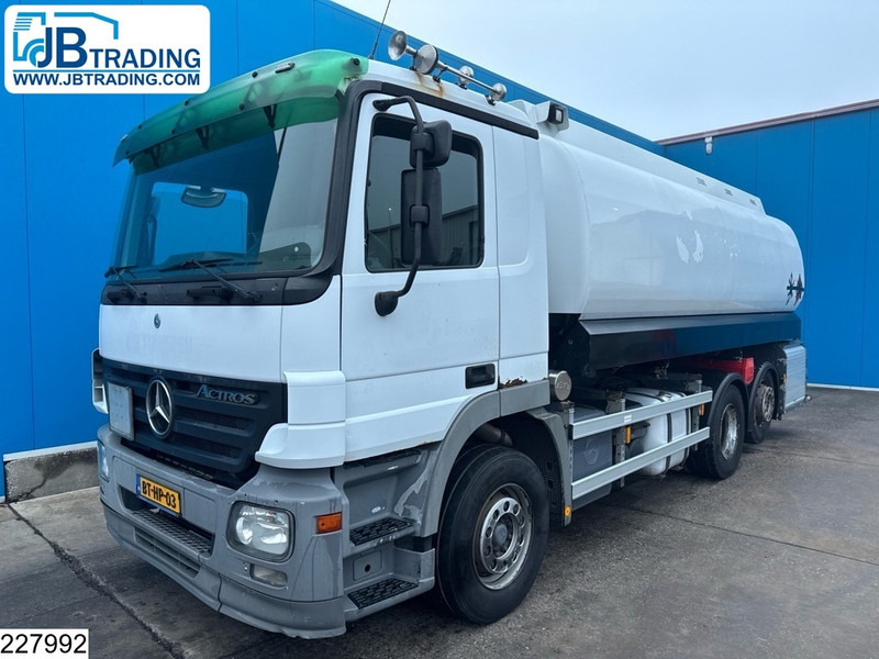 Mercedes-Benz Actros 2532 6x2, EURO 5, 23600 Liter, 5 Comp, LAG - Tankwagen: das Bild 1 Mercedes-Benz Actros 2532 6x2, EURO 5, 23600 Liter, 5 Comp, LAG - Tankwagen: das Bild 1