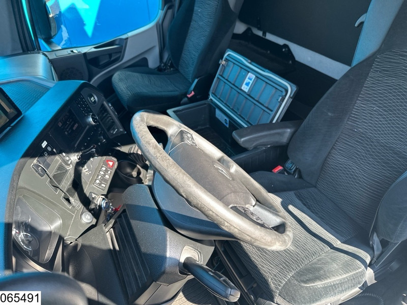 Plane LKW Mercedes-Benz Antos 1833 EURO 6, Dhollandia: das Bild 9