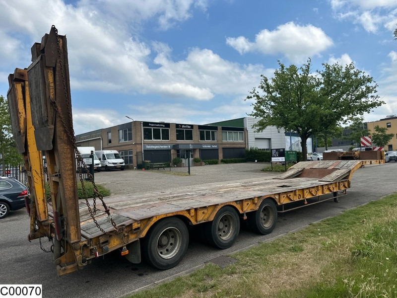 ROBUSTE semie 53.000 KG, winch - Tieflader Auflieger: das Bild 3 ROBUSTE semie 53.000 KG, winch - Tieflader Auflieger: das Bild 3