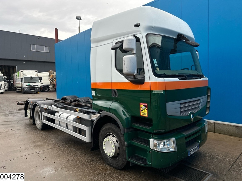 Renault Premium 370 Dxi 6x2, EURO 5 - Fahrgestell LKW: das Bild 3 Renault Premium 370 Dxi 6x2, EURO 5 - Fahrgestell LKW: das Bild 3