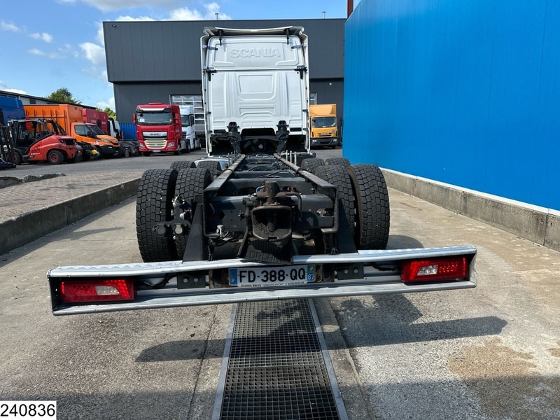 Fahrgestell LKW Scania R 650 6X4, EURO 6, Retarder, PTO: das Bild 12
