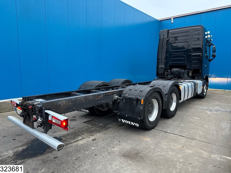 Volvo FH16 750 6X4, EURO 6, Retarder, PTO - Fahrgestell LKW: das Bild 3 Volvo FH16 750 6X4, EURO 6, Retarder, PTO - Fahrgestell LKW: das Bild 3