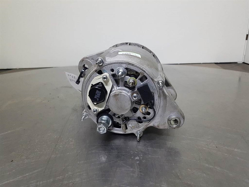 Case 921C-Cummins 0.120.468.136+-Alternator/Dynamo - Motor für Baumaschine: das Bild 3 Case 921C-Cummins 0.120.468.136+-Alternator/Dynamo - Motor für Baumaschine: das Bild 3