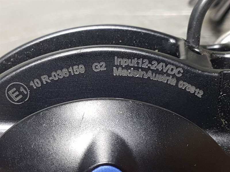 Hella Mega Beam LED - Worklight/Leuchte/Verlichtin - Elektrische Ausrüstung für Baumaschine: das Bild 5 Hella Mega Beam LED - Worklight/Leuchte/Verlichtin - Elektrische Ausrüstung für Baumaschine: das Bild 5