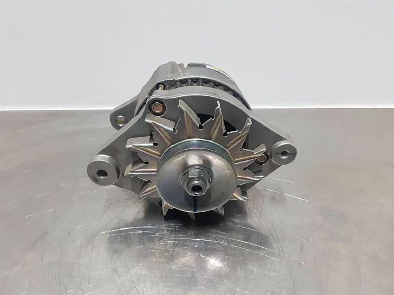 Hitachi 14V 55A-Alternator/Lichtmaschine/Dynamo - Motor für Baumaschine: das Bild 2 Hitachi 14V 55A-Alternator/Lichtmaschine/Dynamo - Motor für Baumaschine: das Bild 2