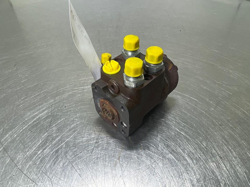 MAGNI RTH5.30-Danfoss OSPF200LS-Steering unit/Orbitrol - Hydraulik für Baumaschine: das Bild 1 MAGNI RTH5.30-Danfoss OSPF200LS-Steering unit/Orbitrol - Hydraulik für Baumaschine: das Bild 1