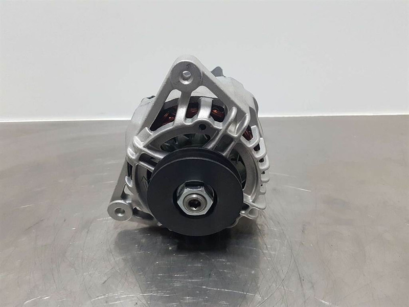 Manitou 12V 80A - Alternator/Lichtmaschine/Dynamo - Motor für Baumaschine: das Bild 3 Manitou 12V 80A - Alternator/Lichtmaschine/Dynamo - Motor für Baumaschine: das Bild 3