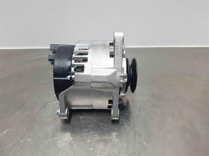 Manitou 12V 80A - Alternator/Lichtmaschine/Dynamo - Motor für Baumaschine: das Bild 2 Manitou 12V 80A - Alternator/Lichtmaschine/Dynamo - Motor für Baumaschine: das Bild 2