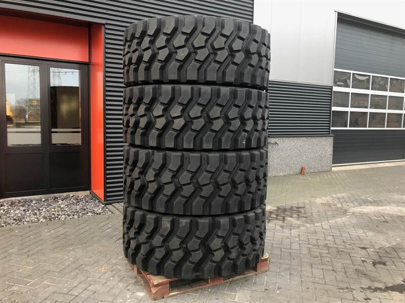 Michelin 600/65R25-Covers - Felgen und Reifen für Baumaschine: das Bild 2 Michelin 600/65R25-Covers - Felgen und Reifen für Baumaschine: das Bild 2