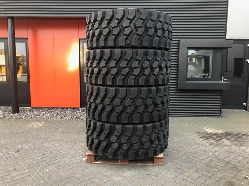Michelin 600/65R25-Covers - Felgen und Reifen für Baumaschine: das Bild 1 Michelin 600/65R25-Covers - Felgen und Reifen für Baumaschine: das Bild 1