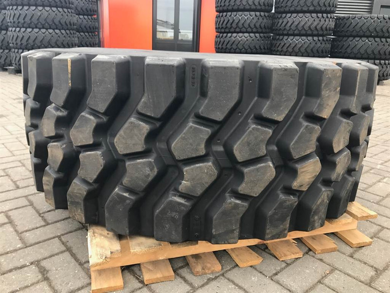 Michelin 600/65R25-Covers - Felgen und Reifen für Baumaschine: das Bild 5 Michelin 600/65R25-Covers - Felgen und Reifen für Baumaschine: das Bild 5