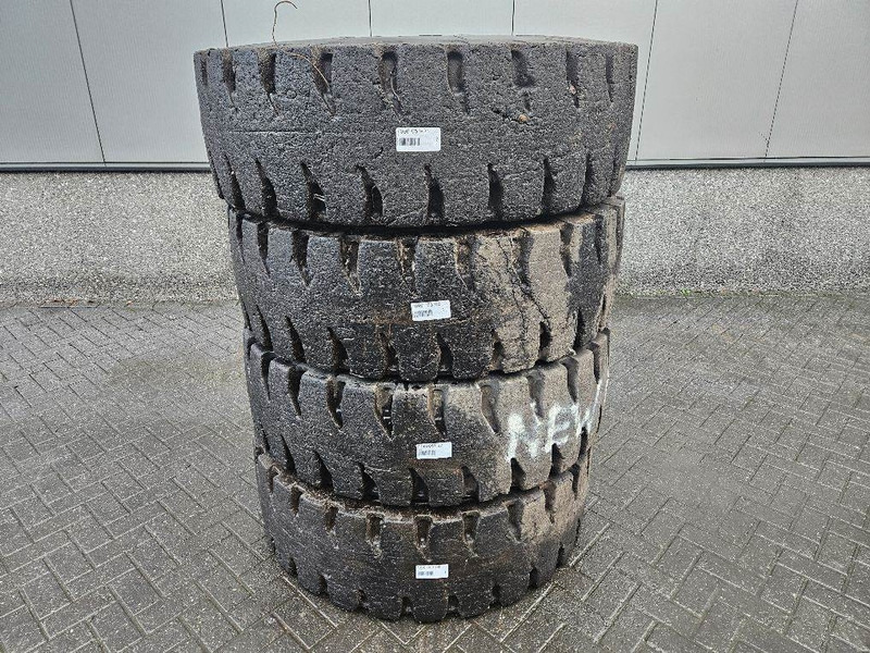 New Holland W110C-Barkley 17.5R25-Tire/Reifen/Band - Felgen und Reifen für Baumaschine: das Bild 4 New Holland W110C-Barkley 17.5R25-Tire/Reifen/Band - Felgen und Reifen für Baumaschine: das Bild 4