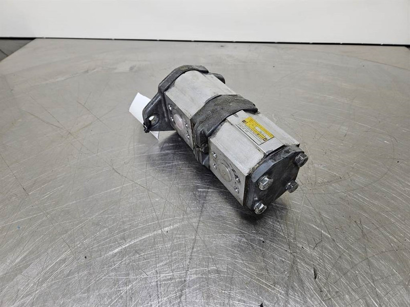 Rexroth 1PF2G330/023RD07MBK - Gearpump/Zahnradpumpe - Hydraulik für Baumaschine: das Bild 3 Rexroth 1PF2G330/023RD07MBK - Gearpump/Zahnradpumpe - Hydraulik für Baumaschine: das Bild 3