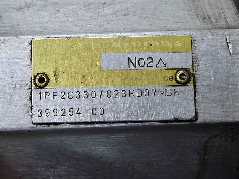 Rexroth 1PF2G330/023RD07MBK - Gearpump/Zahnradpumpe - Hydraulik für Baumaschine: das Bild 4 Rexroth 1PF2G330/023RD07MBK - Gearpump/Zahnradpumpe - Hydraulik für Baumaschine: das Bild 4