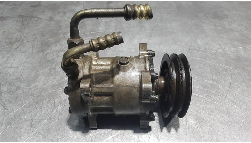 SANDEN U4652 - Compressor/Kompressor/Aircopomp - Klimakompressor für Baumaschine: das Bild 2 SANDEN U4652 - Compressor/Kompressor/Aircopomp - Klimakompressor für Baumaschine: das Bild 2