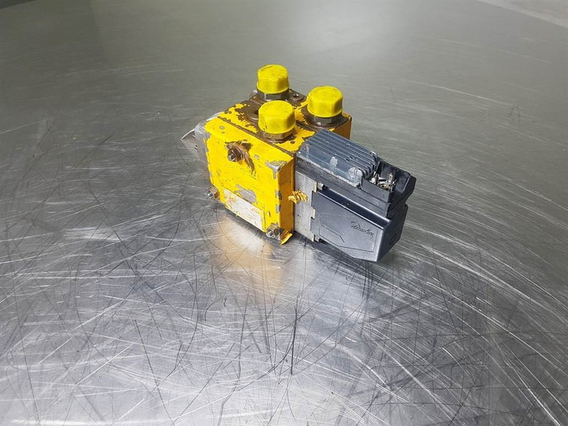 Sauer Danfoss 157Z813112 - Valve/Ventile/Ventiel - Hydraulik: das Bild 2 Sauer Danfoss 157Z813112 - Valve/Ventile/Ventiel - Hydraulik: das Bild 2